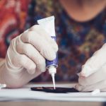 Potting de composants électroniques : une protection devenue incontournable dans l'industrie